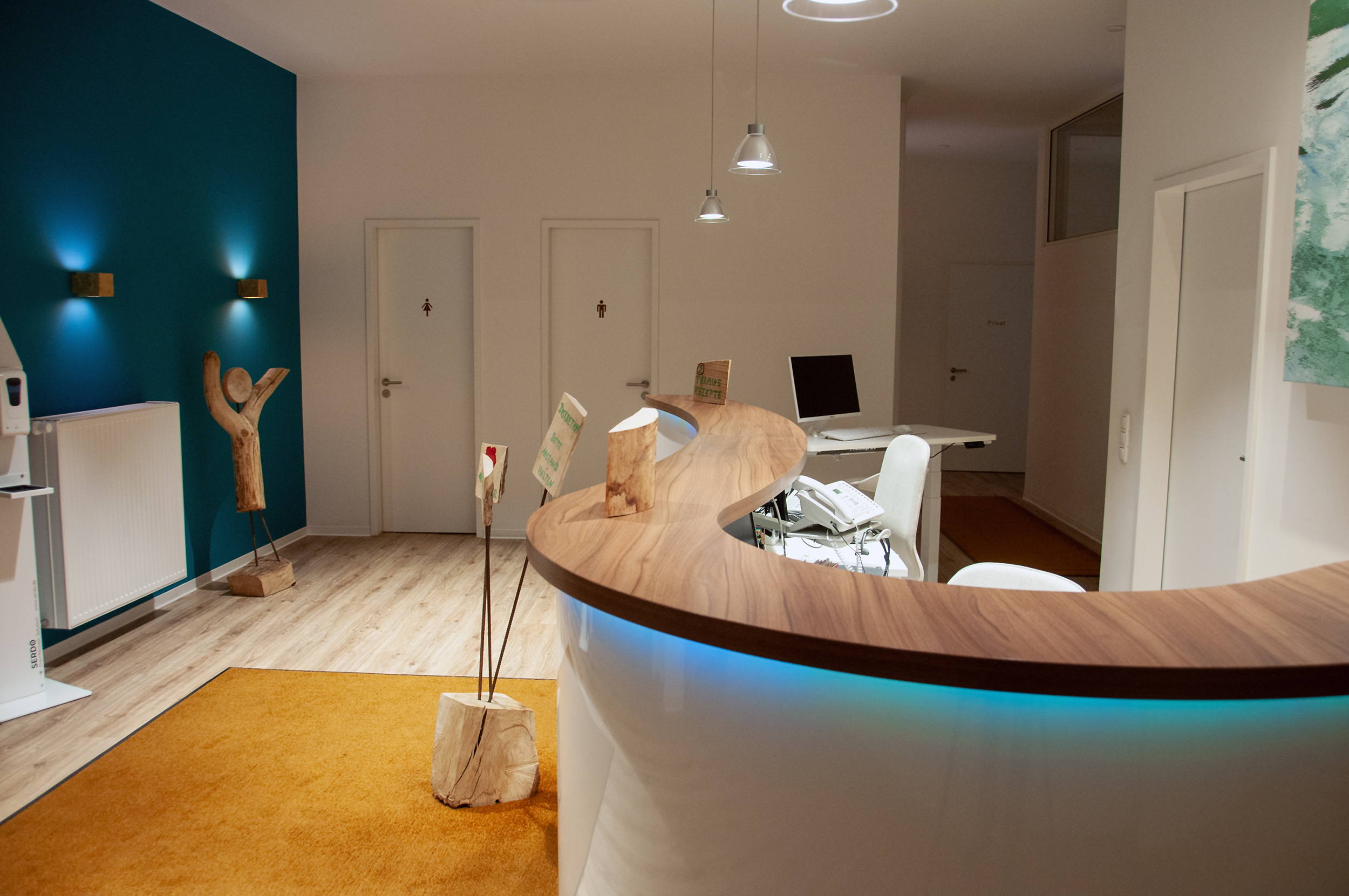 Gemeinschaftspraxis Nortorf – die Hausärzte im Teldecpark. Der Tresenbereich.